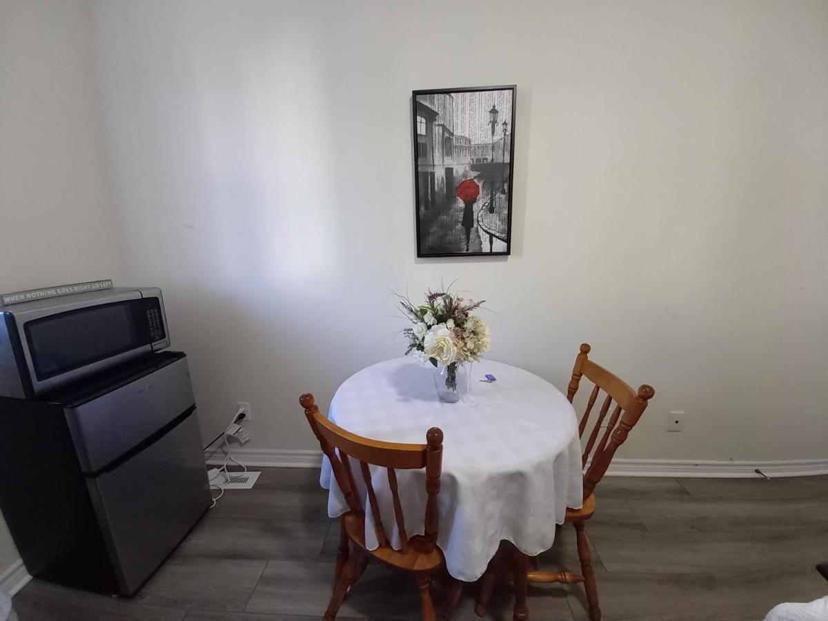 Main Suite Kingston Eksteriør billede