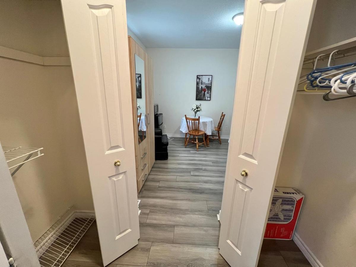 Main Suite Kingston Eksteriør billede