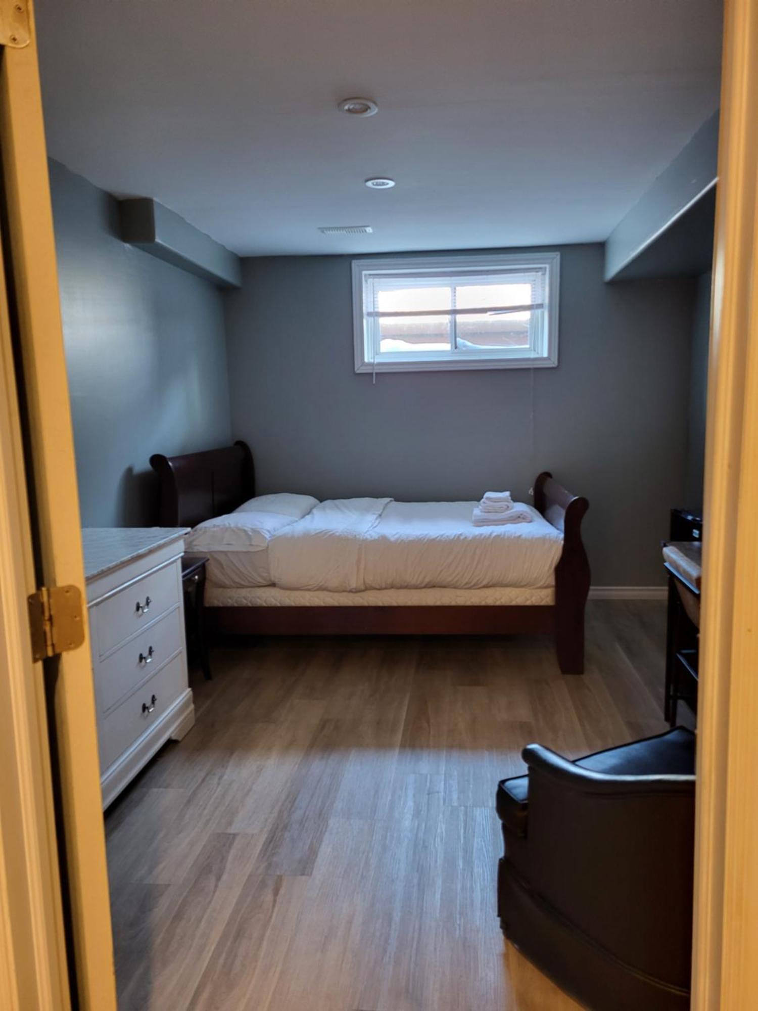 Main Suite Kingston Eksteriør billede